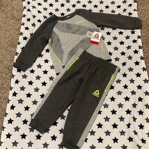 Reebok 2 Piece Crew Set